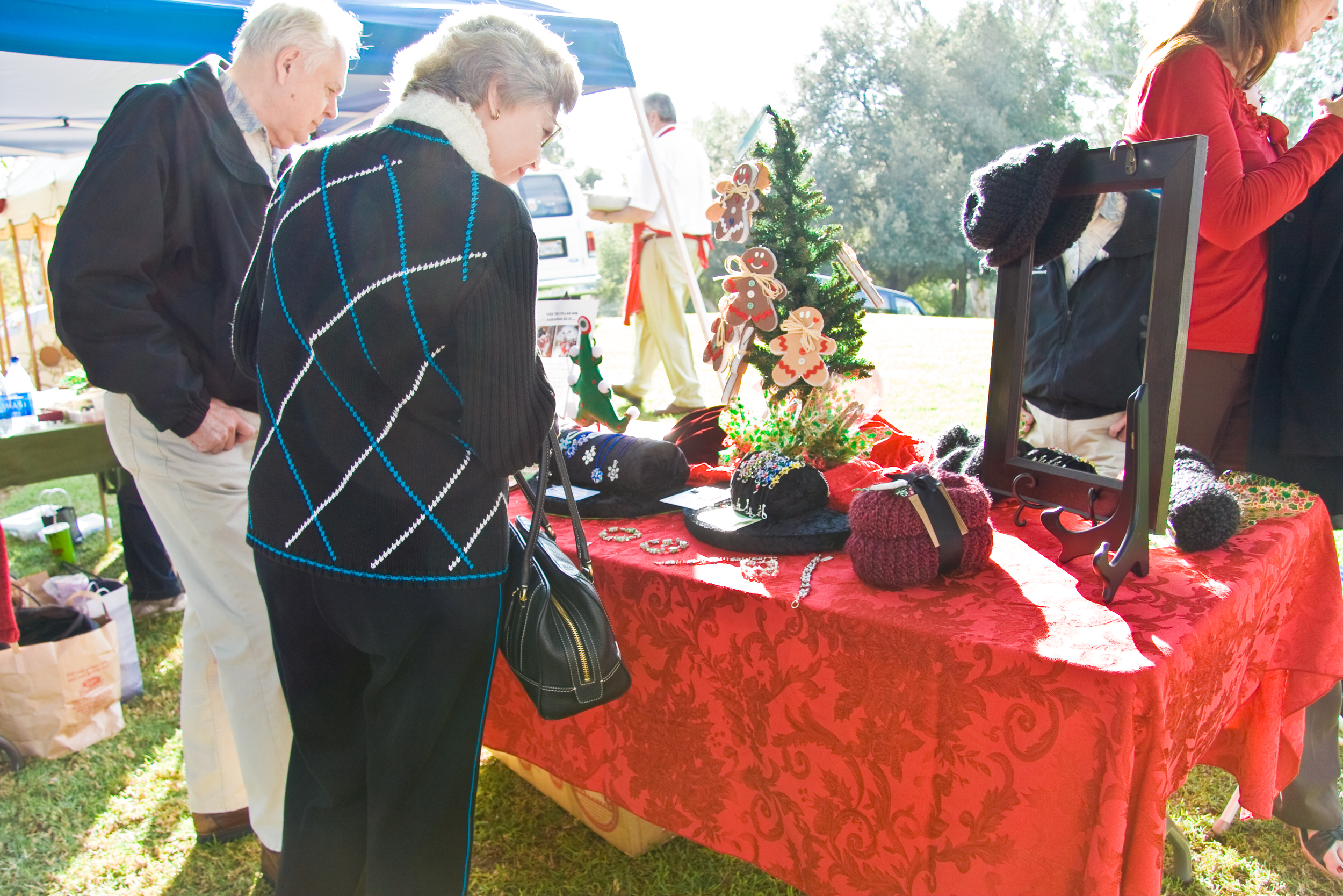 Sugar Plum Gingerbread Flea Market