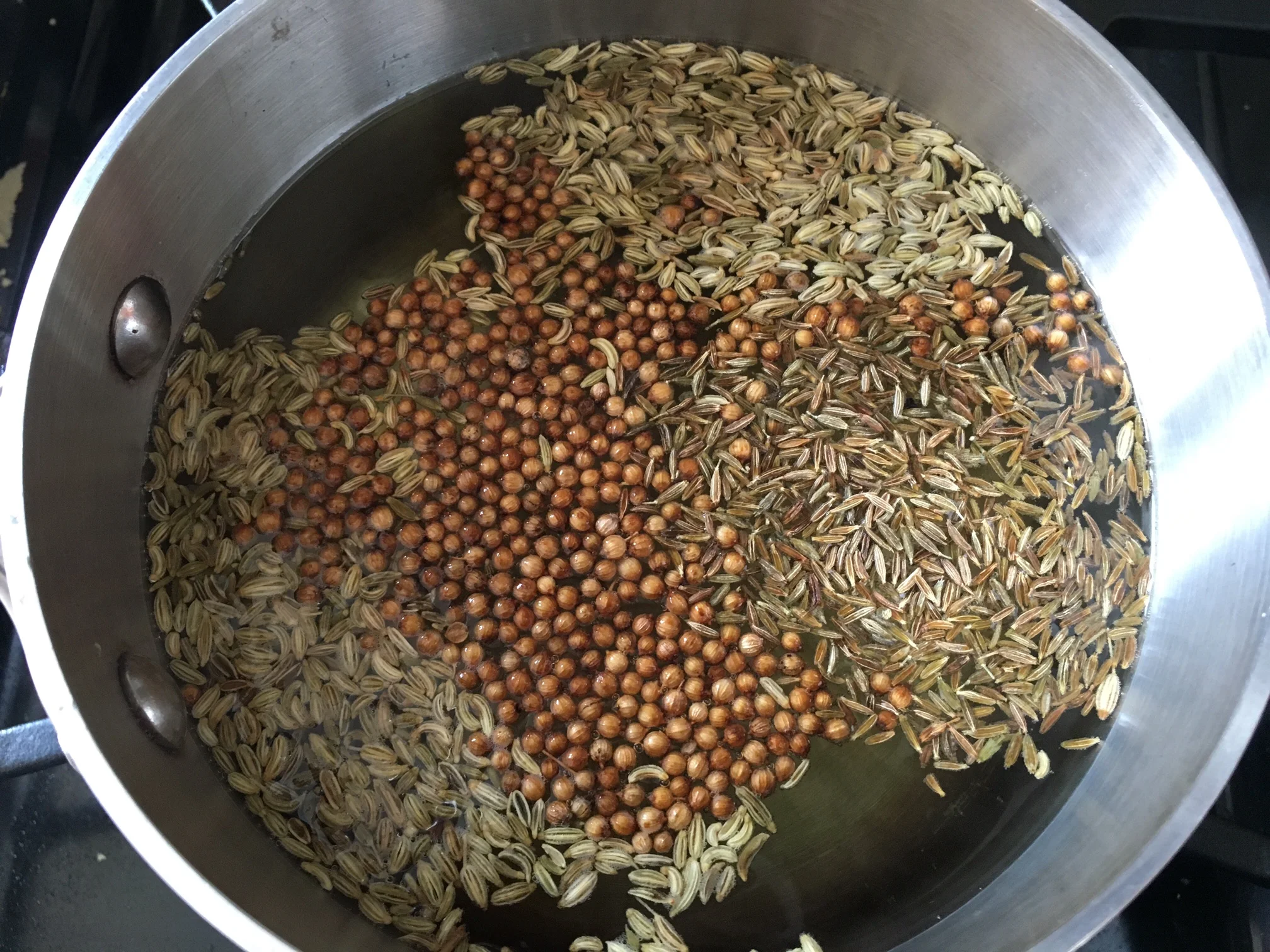 Sipping this tea throughout the day is a great way to detox your lymphatic system while burning off excess water weight. It's mighty tasty too!
