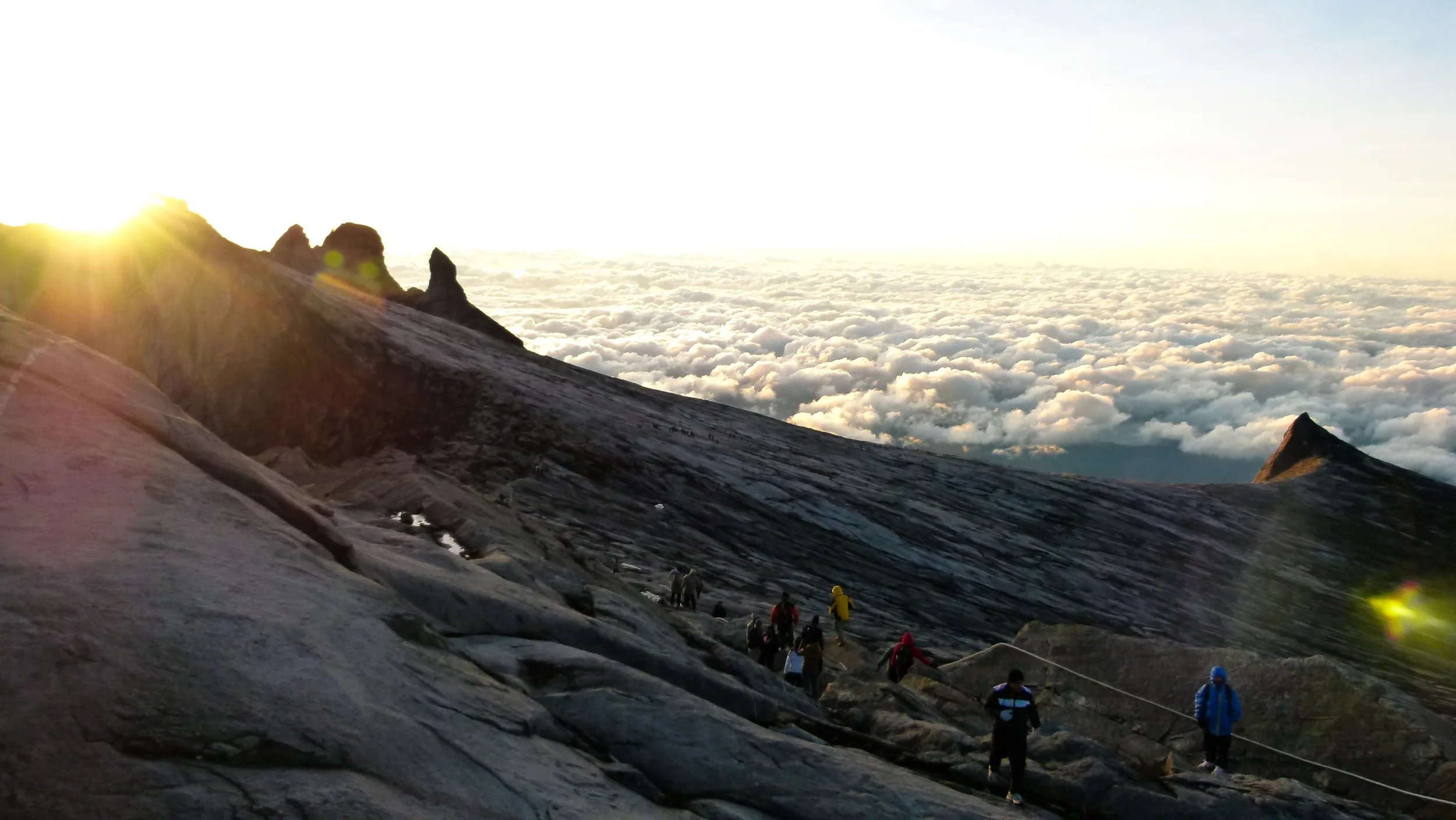 mountains-sky-sunny-people.jpg