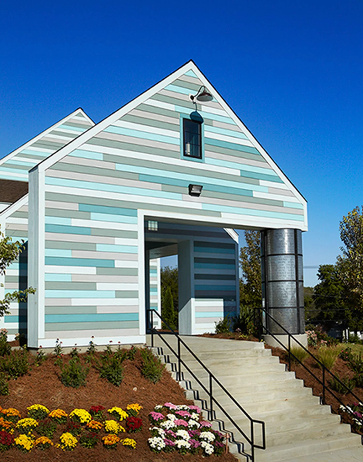 Extreme Makeover "Lighthouse School"