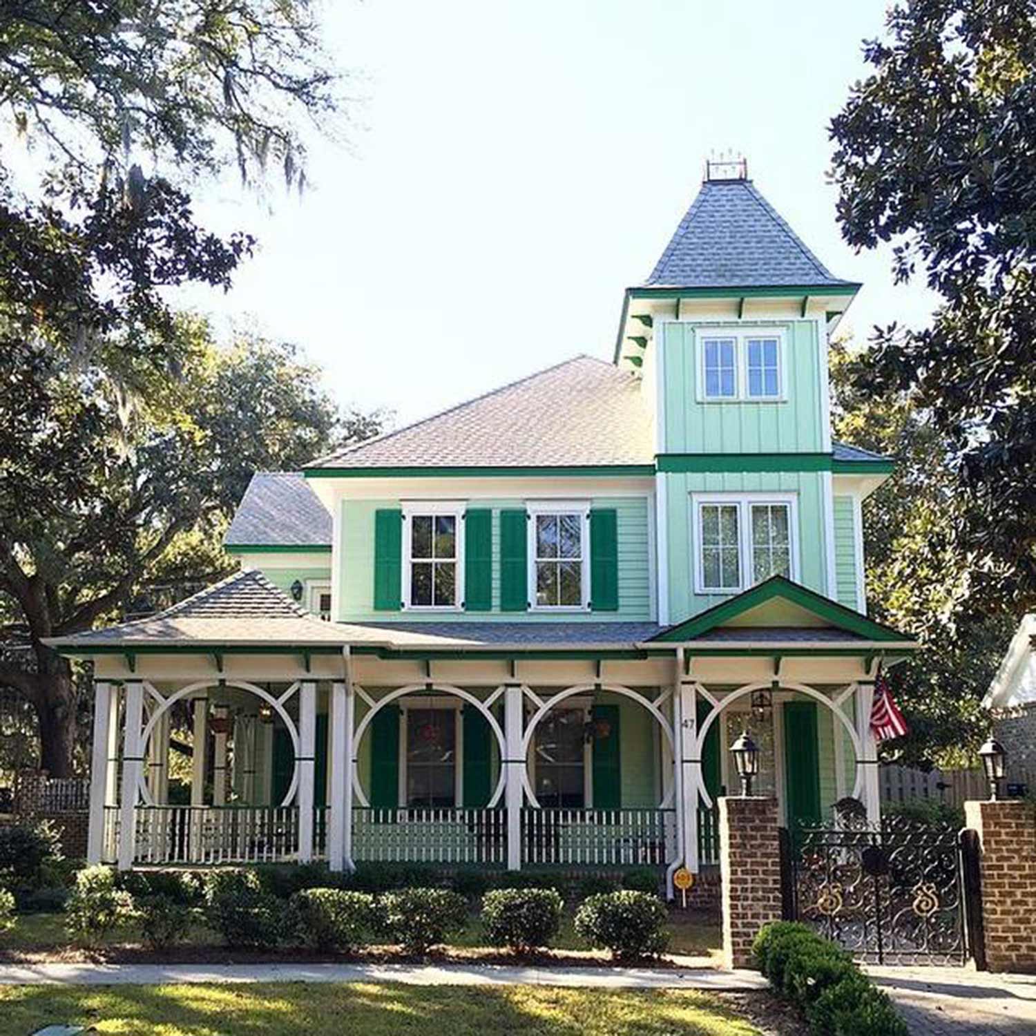 Extreme Makeover "Savannah Style"