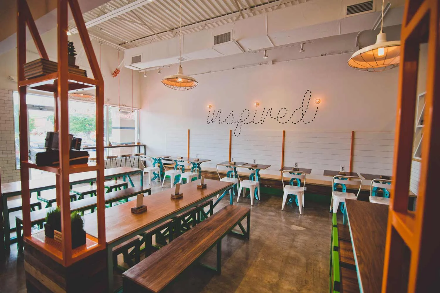 <a href="/around-the-world">DESIGN PORTFOLIO</a>