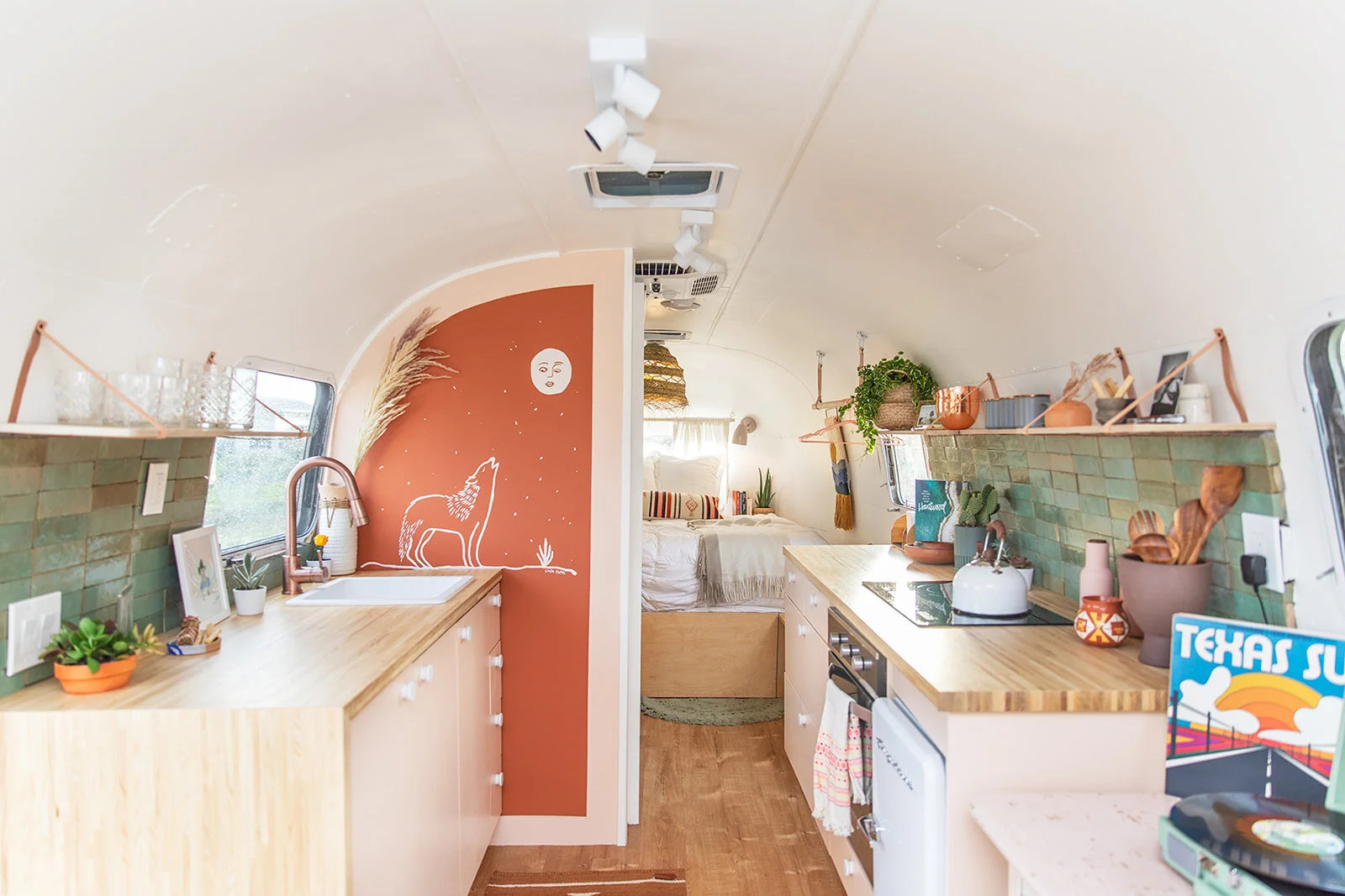 "Casita Coyote" Airstream