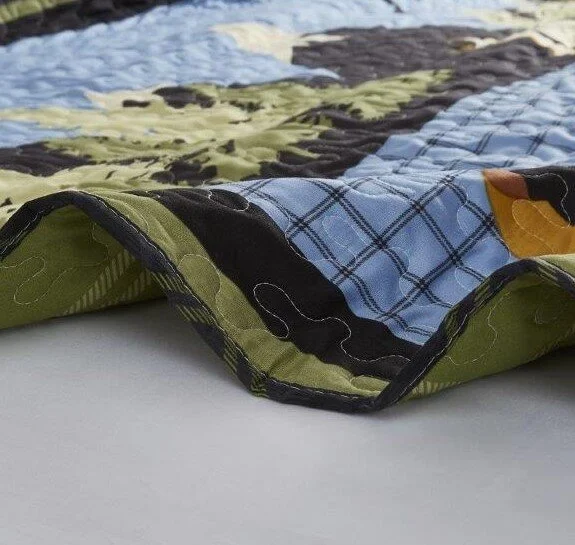 bearlakequilt2.jpg