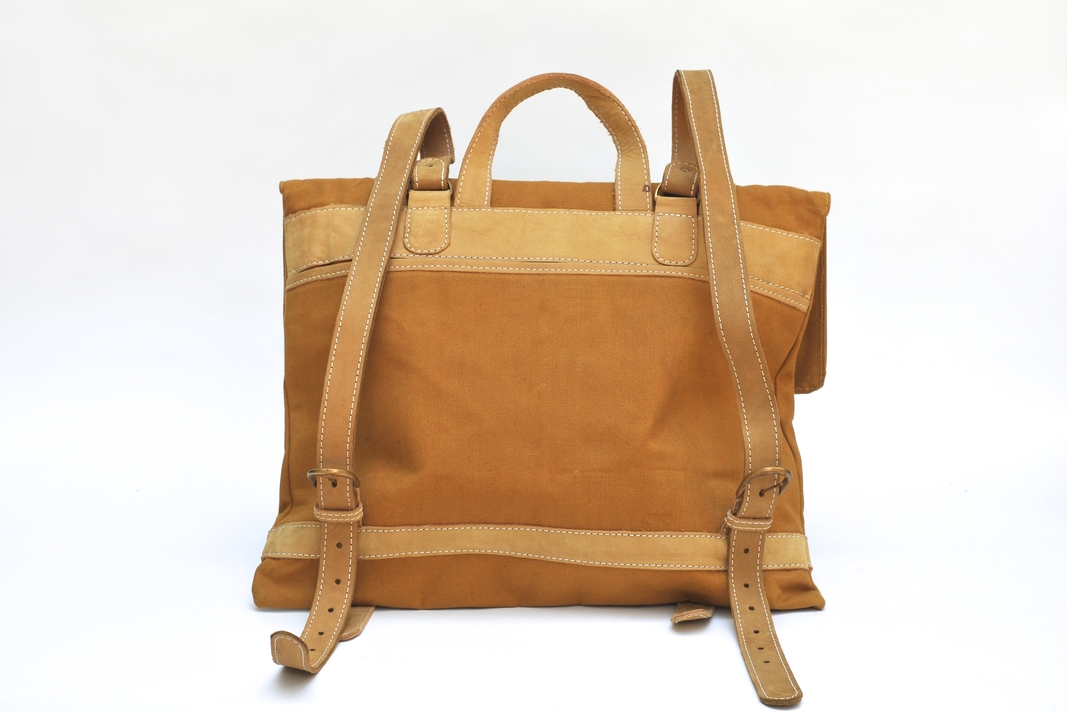 rsz_hala_backpack_camel_back_.jpg