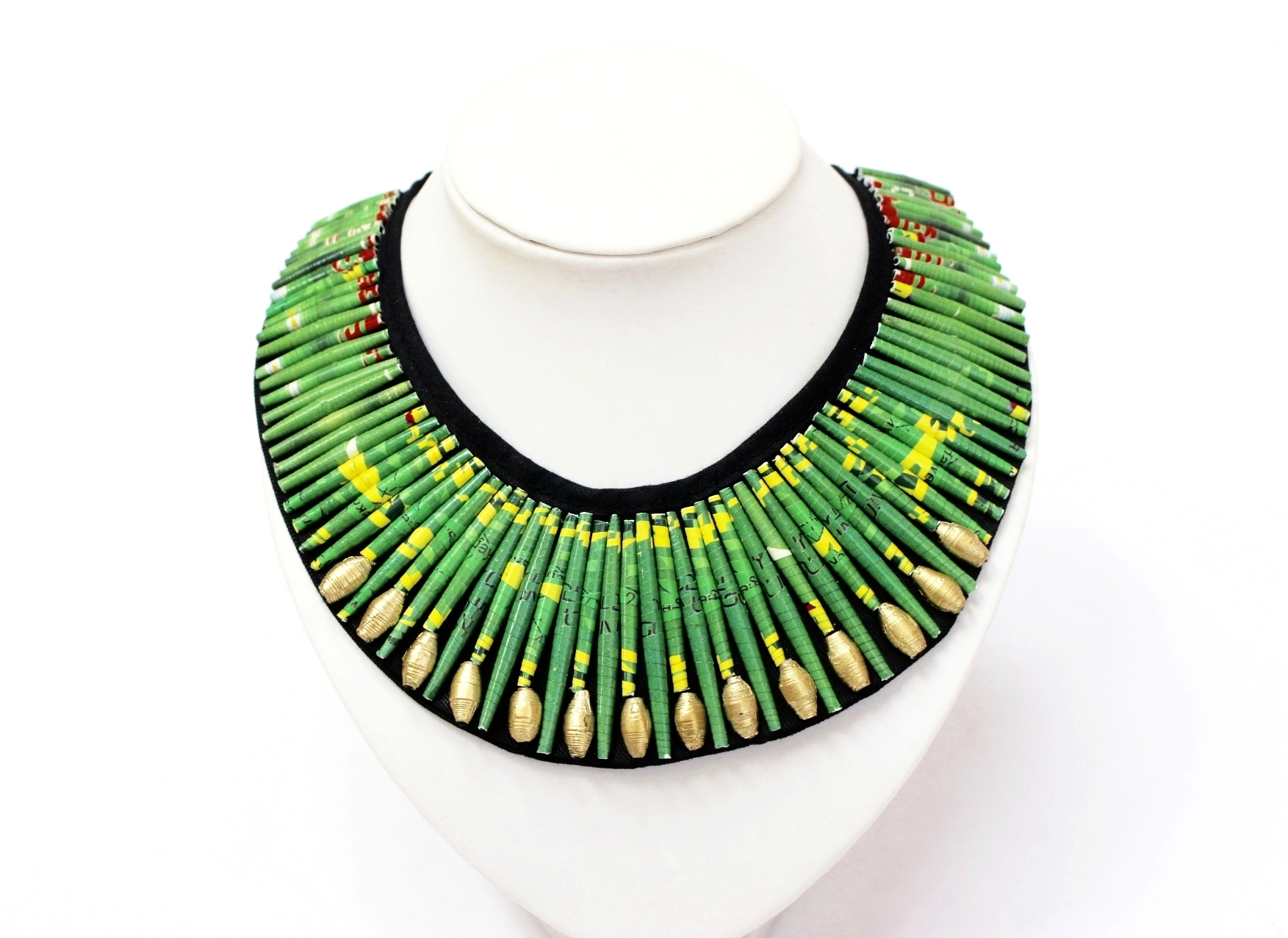 Recycled paper collar necklace green