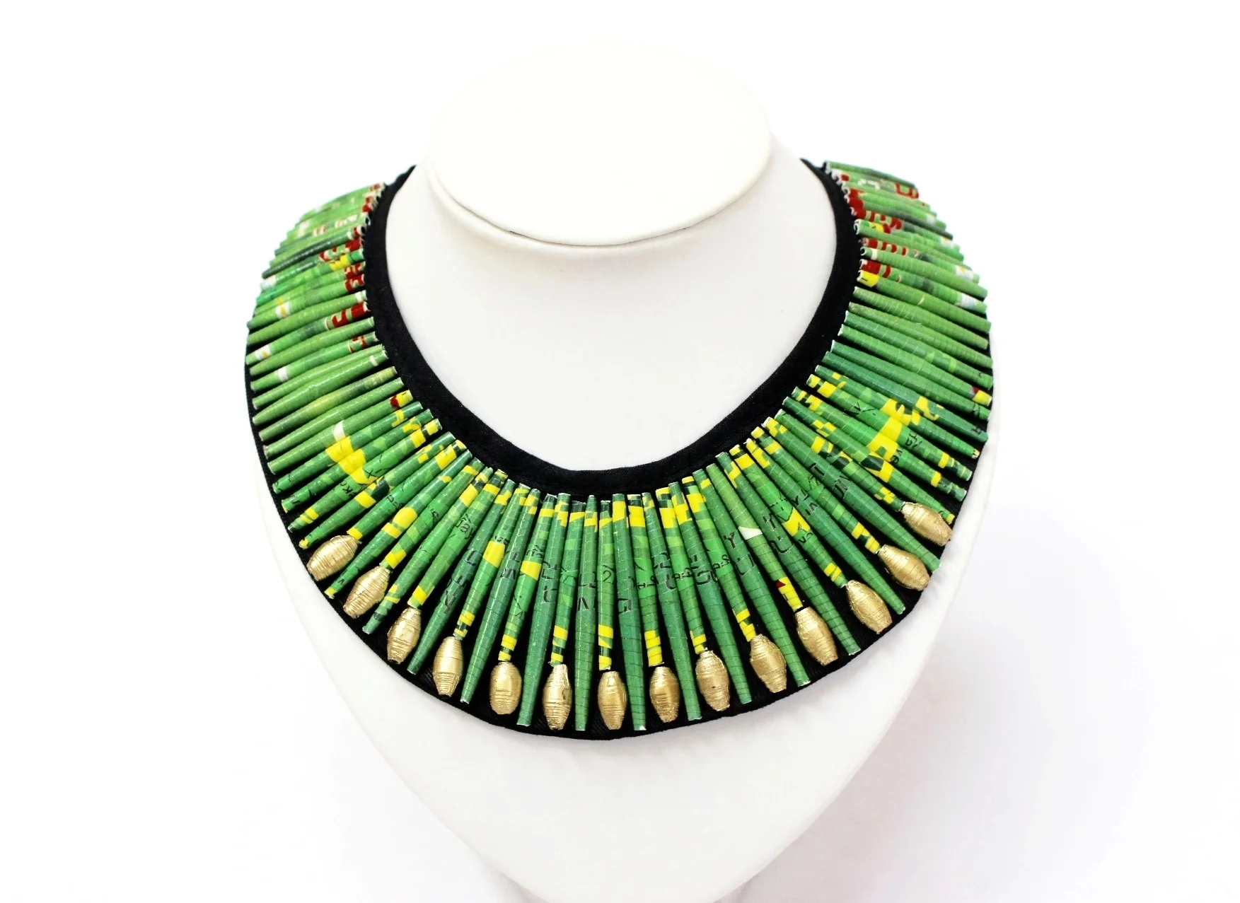 Green Beaded Collar Necklace 