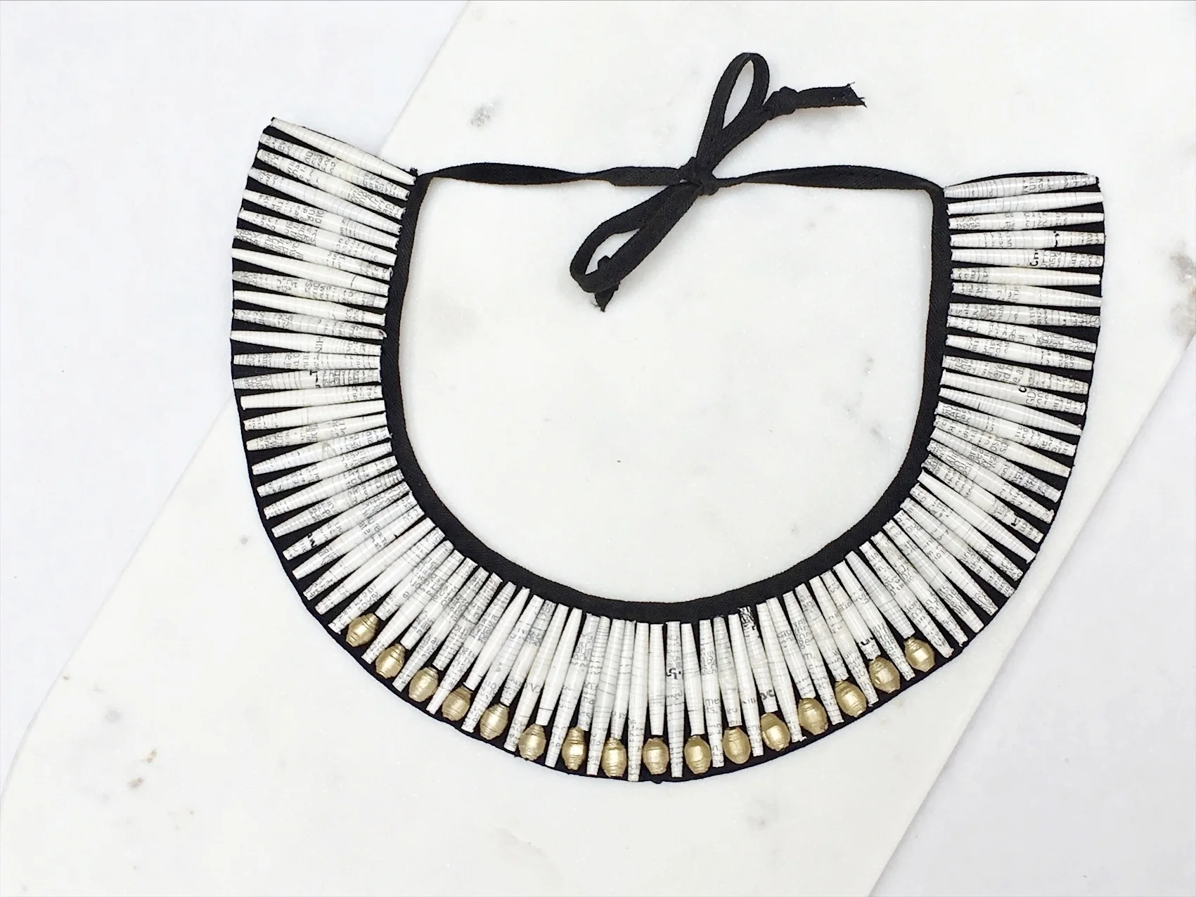 Paper Collar Necklace - Black & White