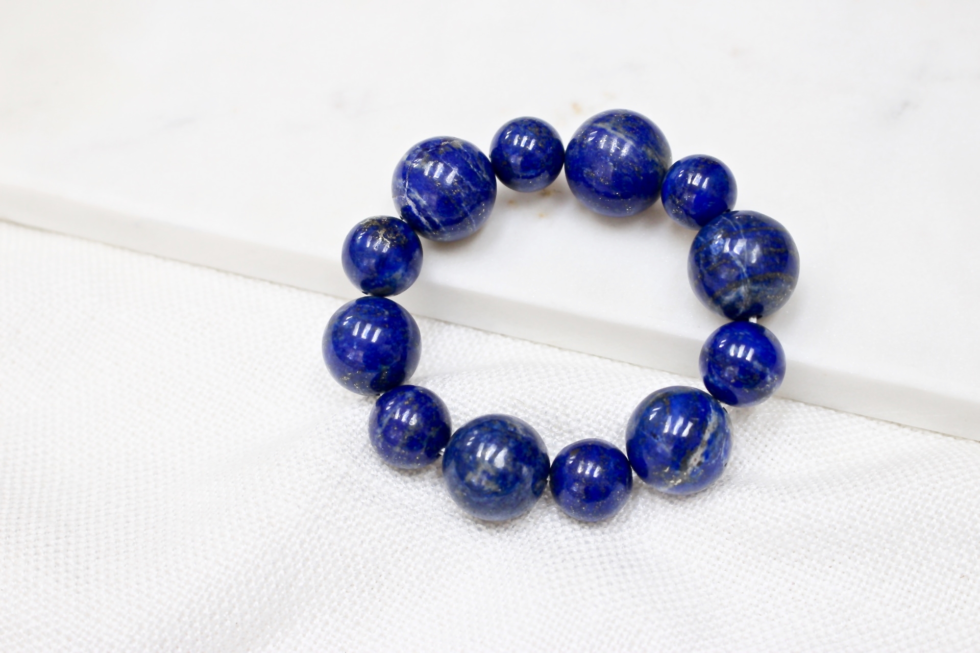 Lapis Lazuli bead bracelet