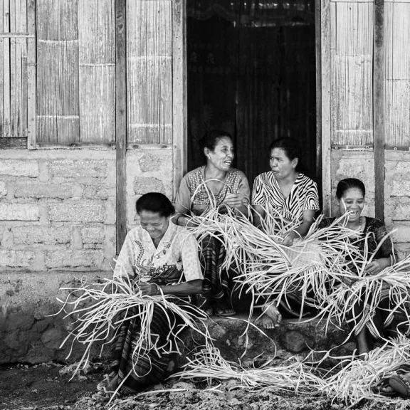 Du'Anyam+womens+artisan+weaving+co-operative.jpg