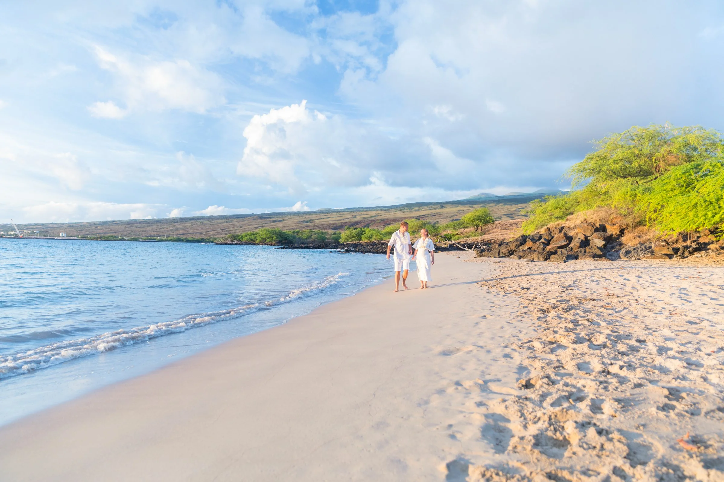 Mau'umae Beach — Beach Glass Weddings