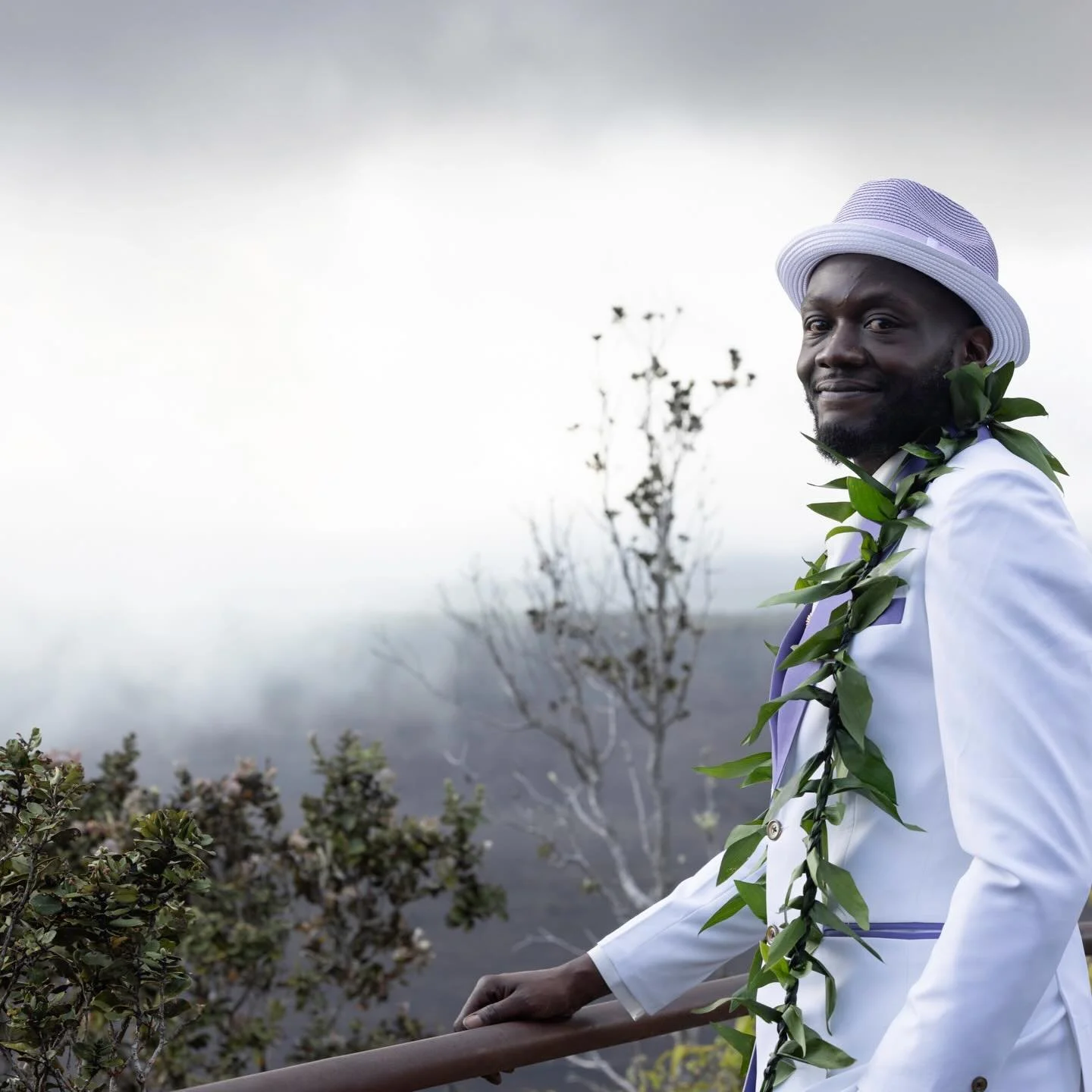 A February volcano wedding that felt quiet, intentional, and deeply Hawaiʻi 🌋🤍
Kareray &amp; Tyler traveled to the Big Island for their destination wedding and stayed at Volcano House, just a short walk from Waldron&rsquo;s Ledge&mdash;the dramatic