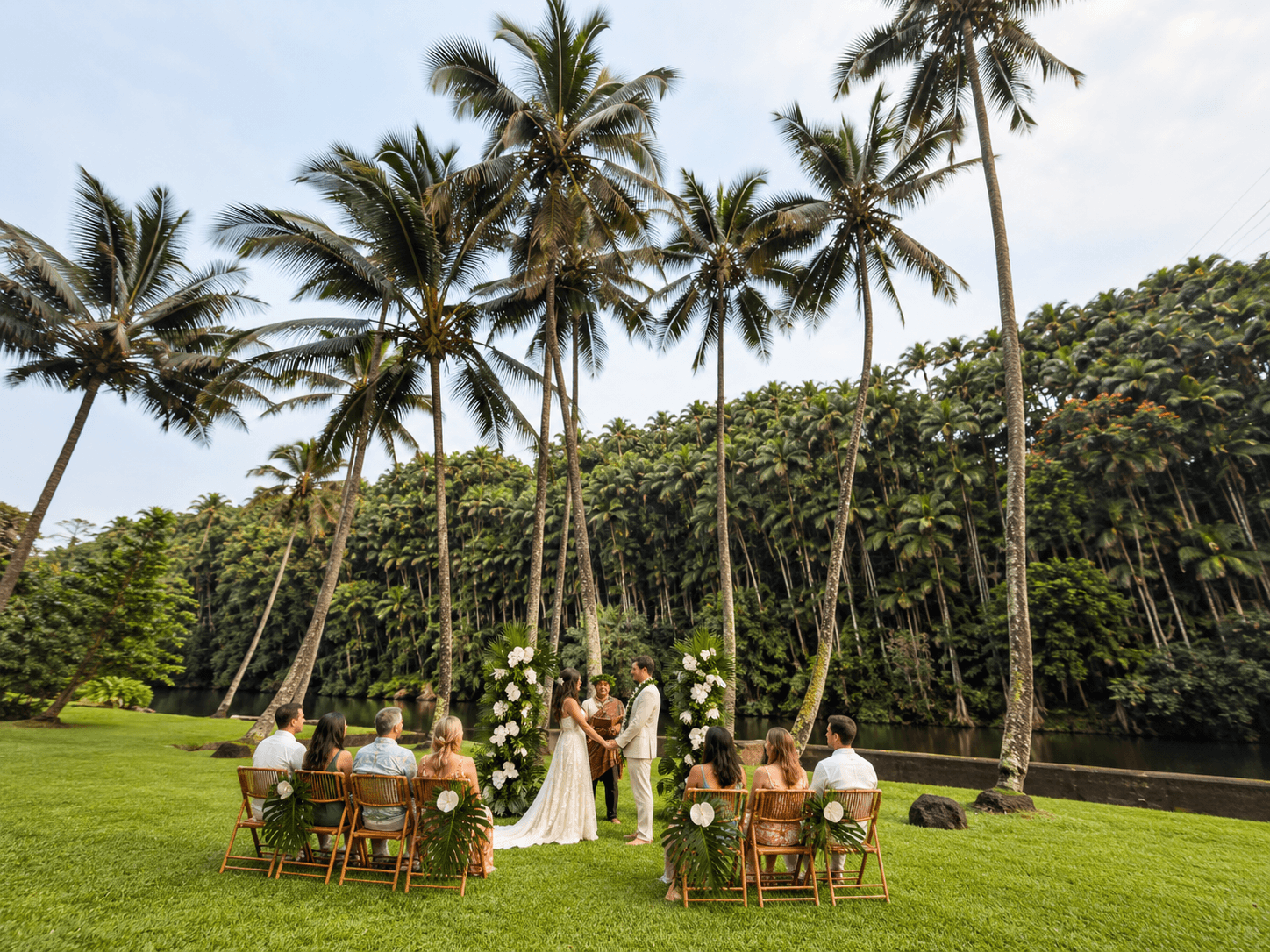 Hawaii Weddings_4.png