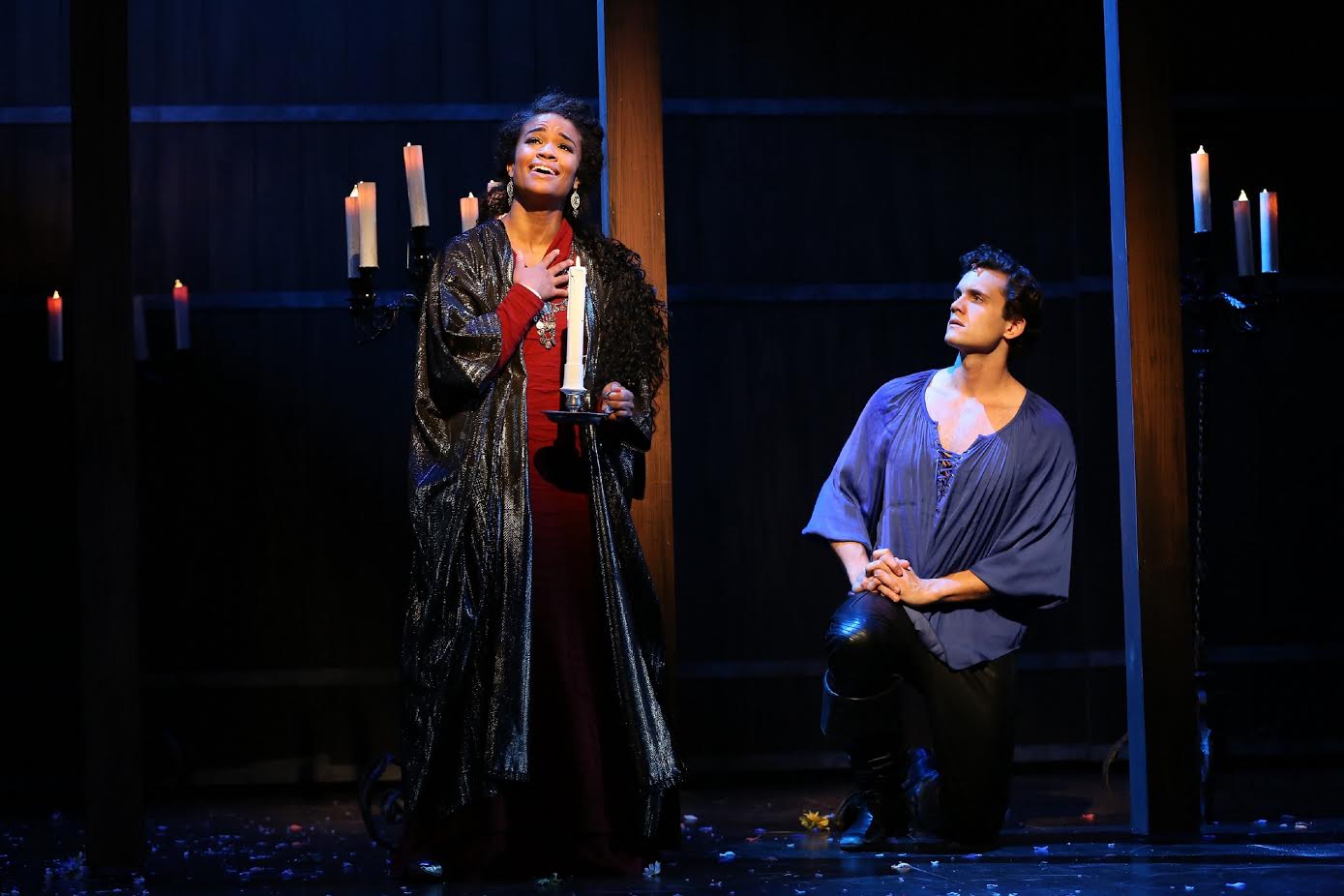 Guenevere (Britney Coleman), Lancelot (Stephen Mark Lukas) (photo: Carol Rosegg)