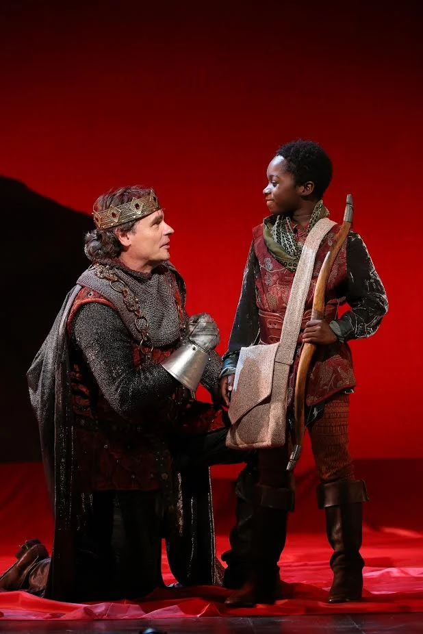 Arthur (Robert Sean Leonard), Tom (Sana Sarr) (photo: Carol Rosegg)