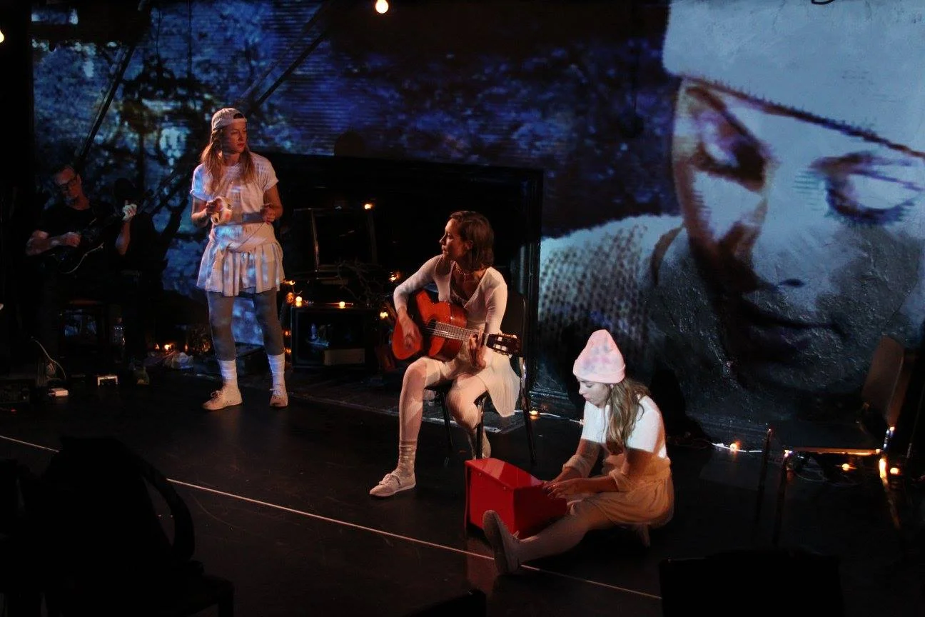 Brontë England-Nelson, Sydney Lemmon, Baize Buzan (photo: Elizabeth Green)