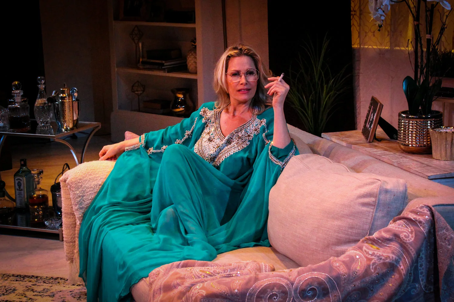 Sue Mengers (Jodi Stevens)