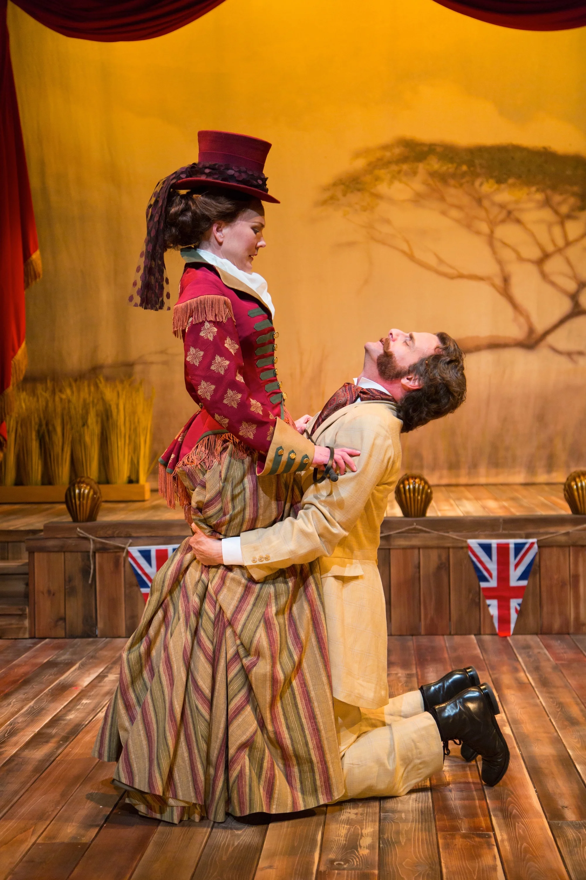 Mrs. Sanders (Sarah Lemp), Clive (Mark H. Dold) (photo: T. Charles Erickson)
