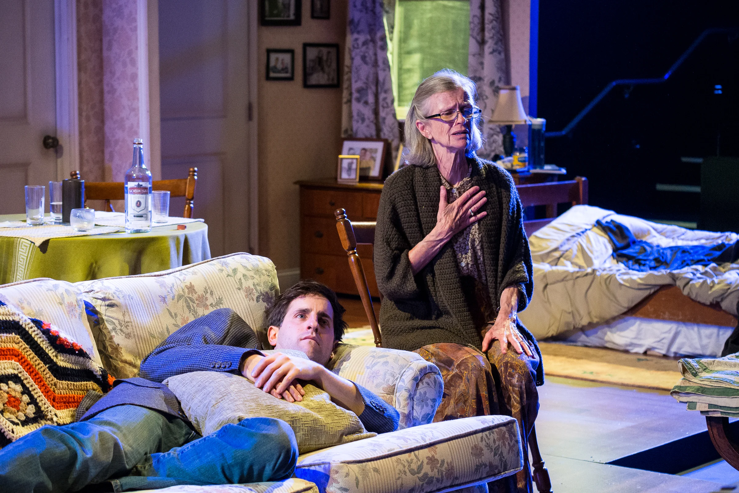 David (Carl Howell), Maria (Cecelia Riddett)
