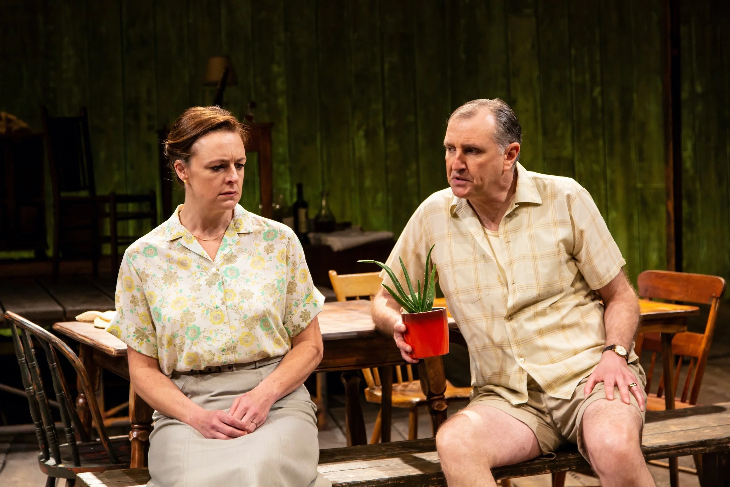 Gladys (Andrus Nichols), Piet (Randall Newsome) (photo by T. Charles Erickson)