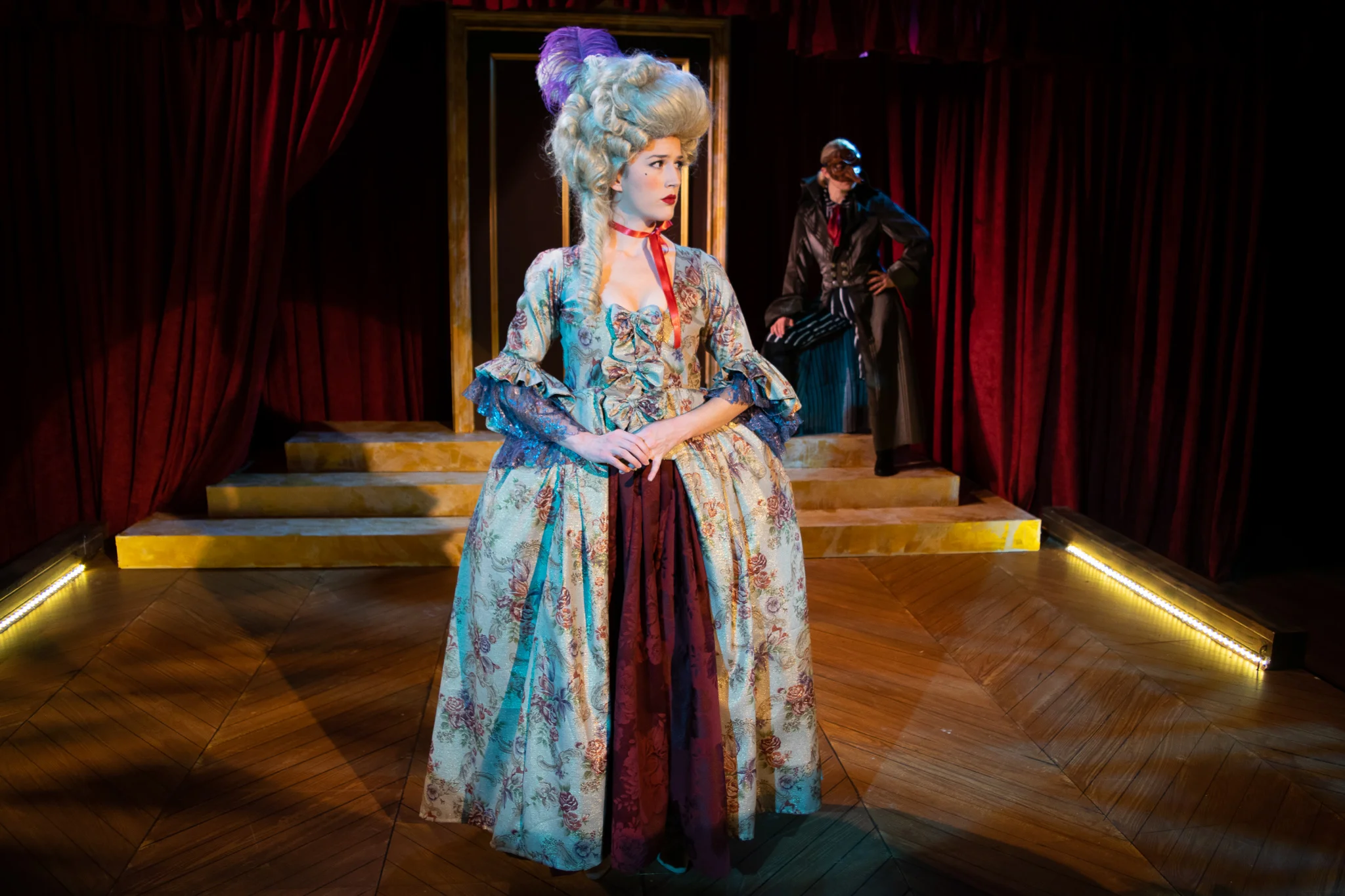 Marie-Antoinette (Jennifer Holcombe)