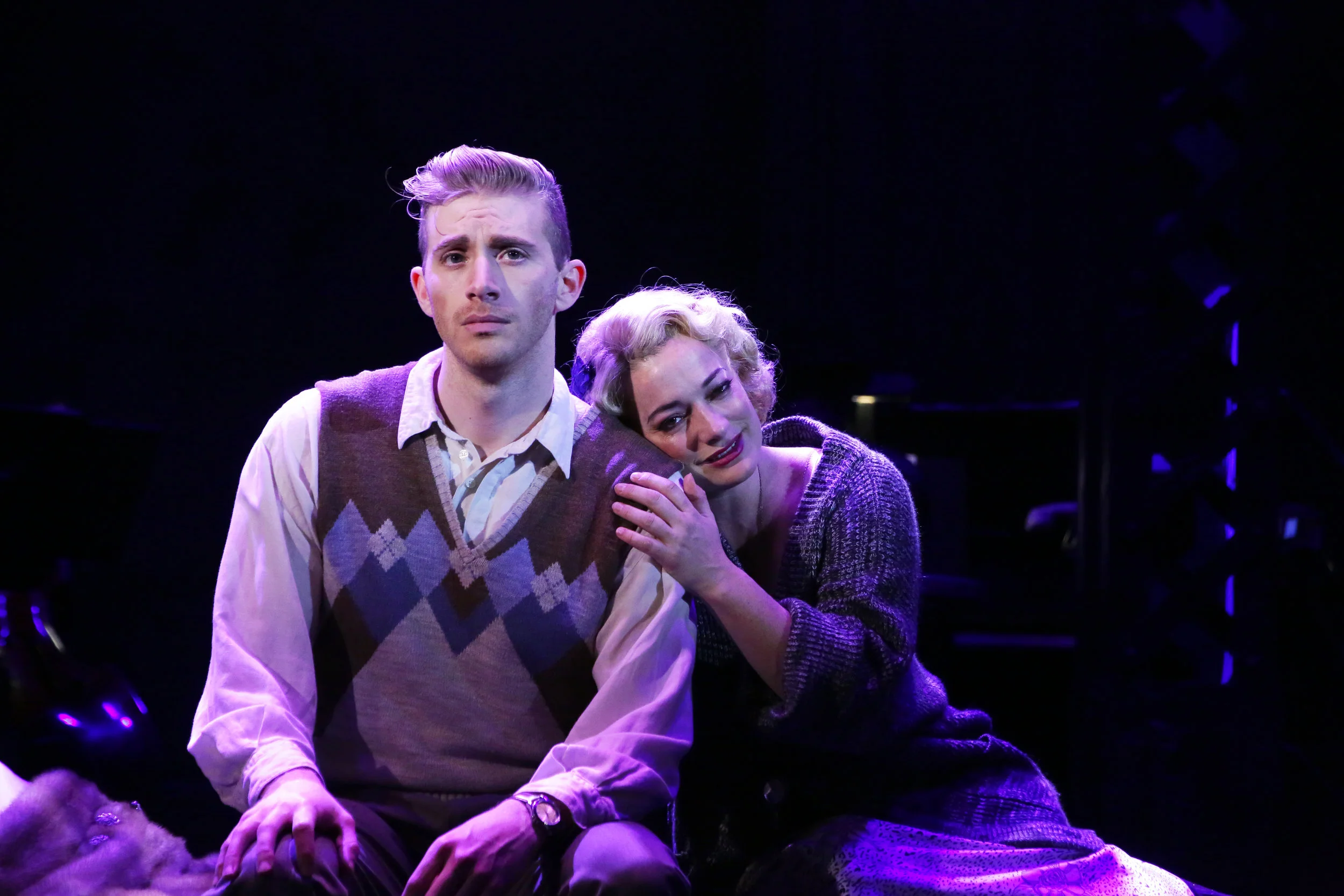 Cliff Bradshaw (Rob Barnes), Sally Bowles (Laura Michelle Kelly)