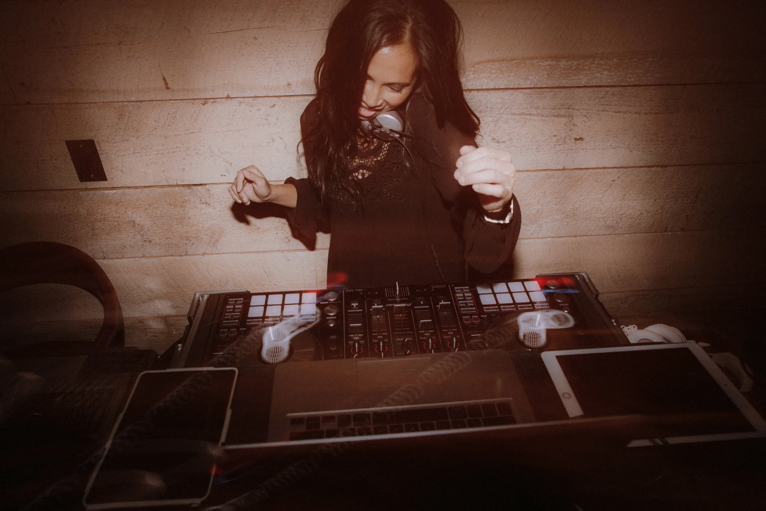 GRACE+DJ-DO-LA-SO-DAMN-WELL1242.jpg