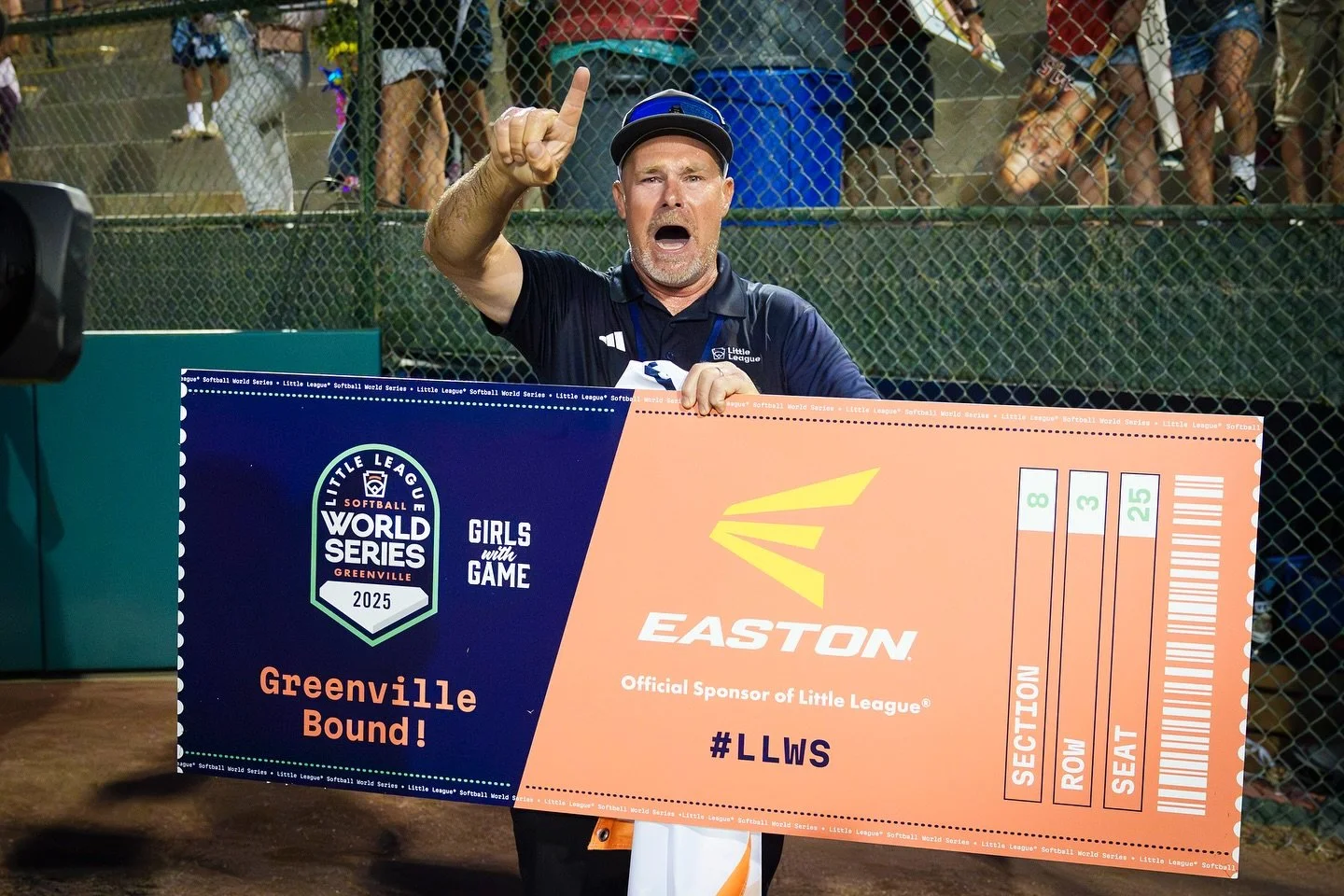 More fantastic photos from Championship Day at the Little League Softball West Regionals. The horizontals 👌🏻
July 25, 2025.
Images from:
Northwest Championship between WA and Oregon.
West Championship between Arizona and Southern California.
@li