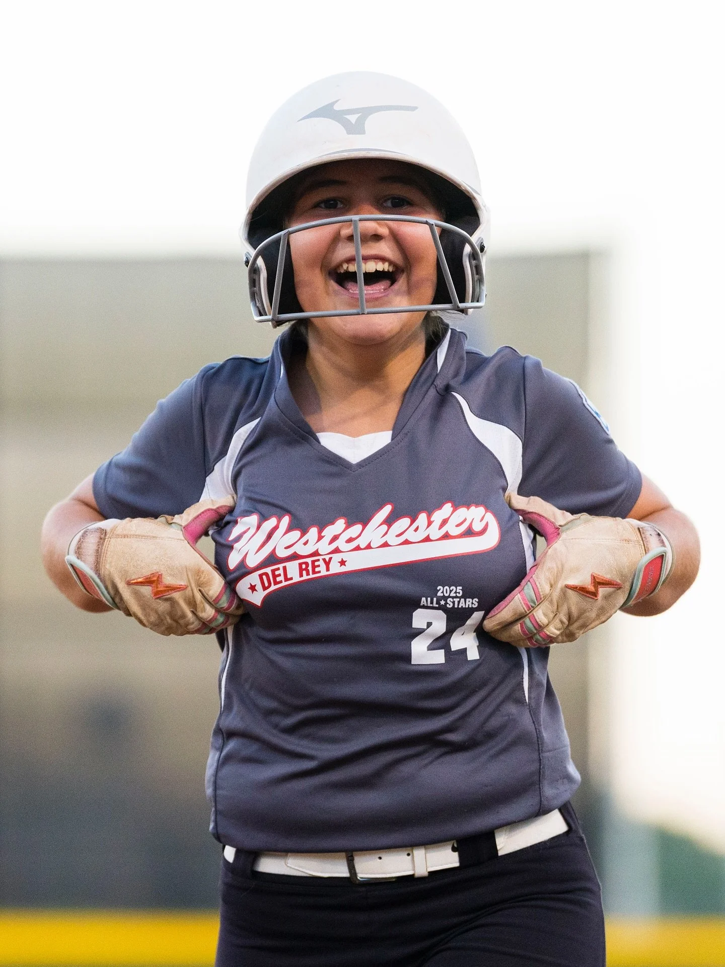 Highlights from Championship Day at the Little League Softball West Regionals.
July 25, 2025.
Images from:
Northwest Championship between WA and Oregon.
West Championship between Arizona and Southern California.
@littleleague @llsbws
#girlswithga