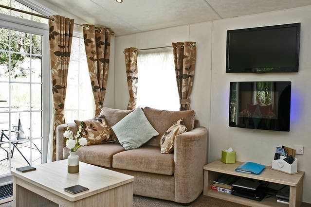Snowdon Lounge 2.jpg