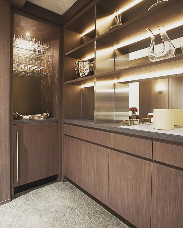 It&rsquo;s all in the details 🍸

Stainless / Glass / Marble &amp; Oak 
#maradanikadesign #interiordesign #millwork