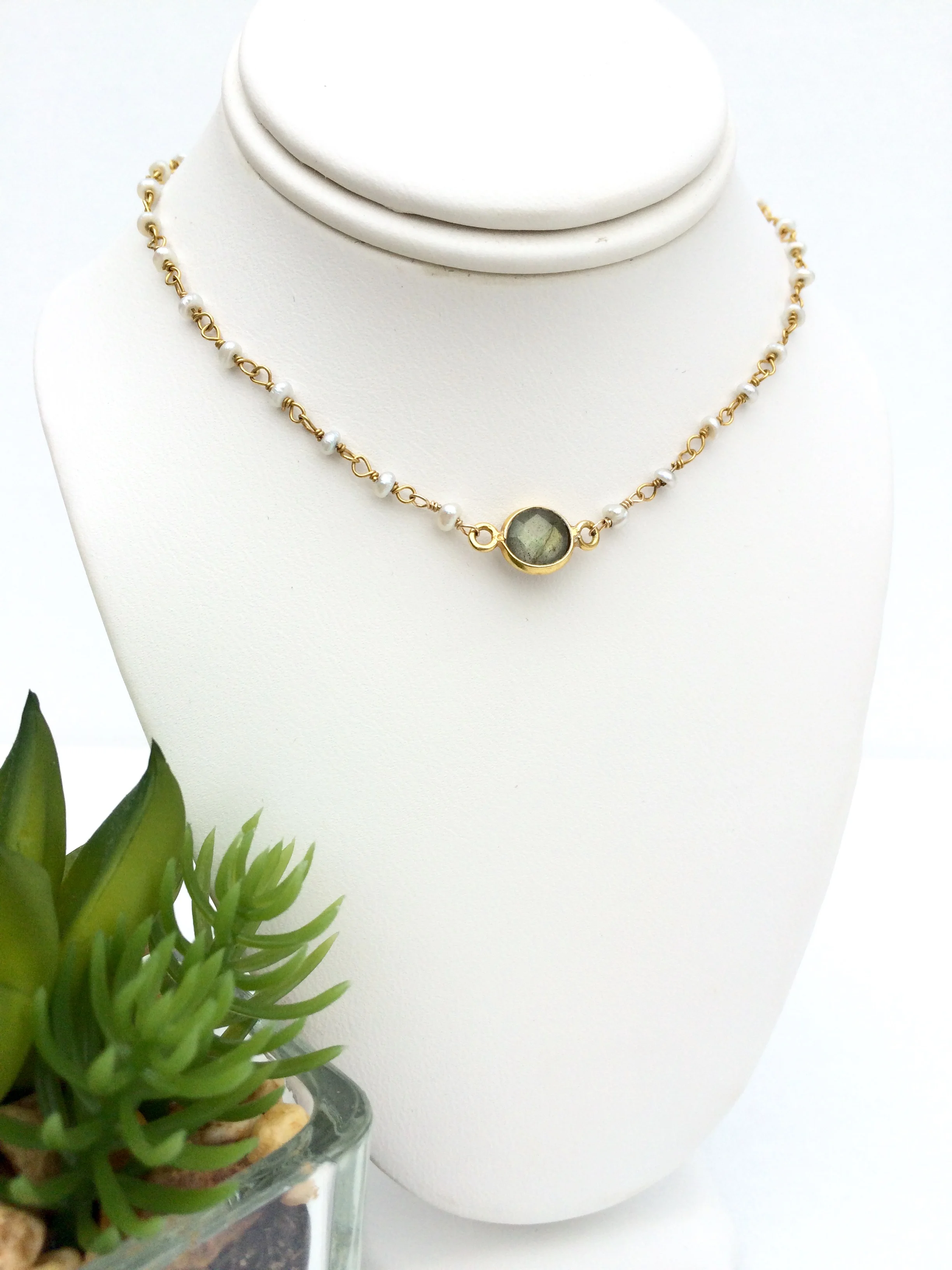 chokerpearl.jpg