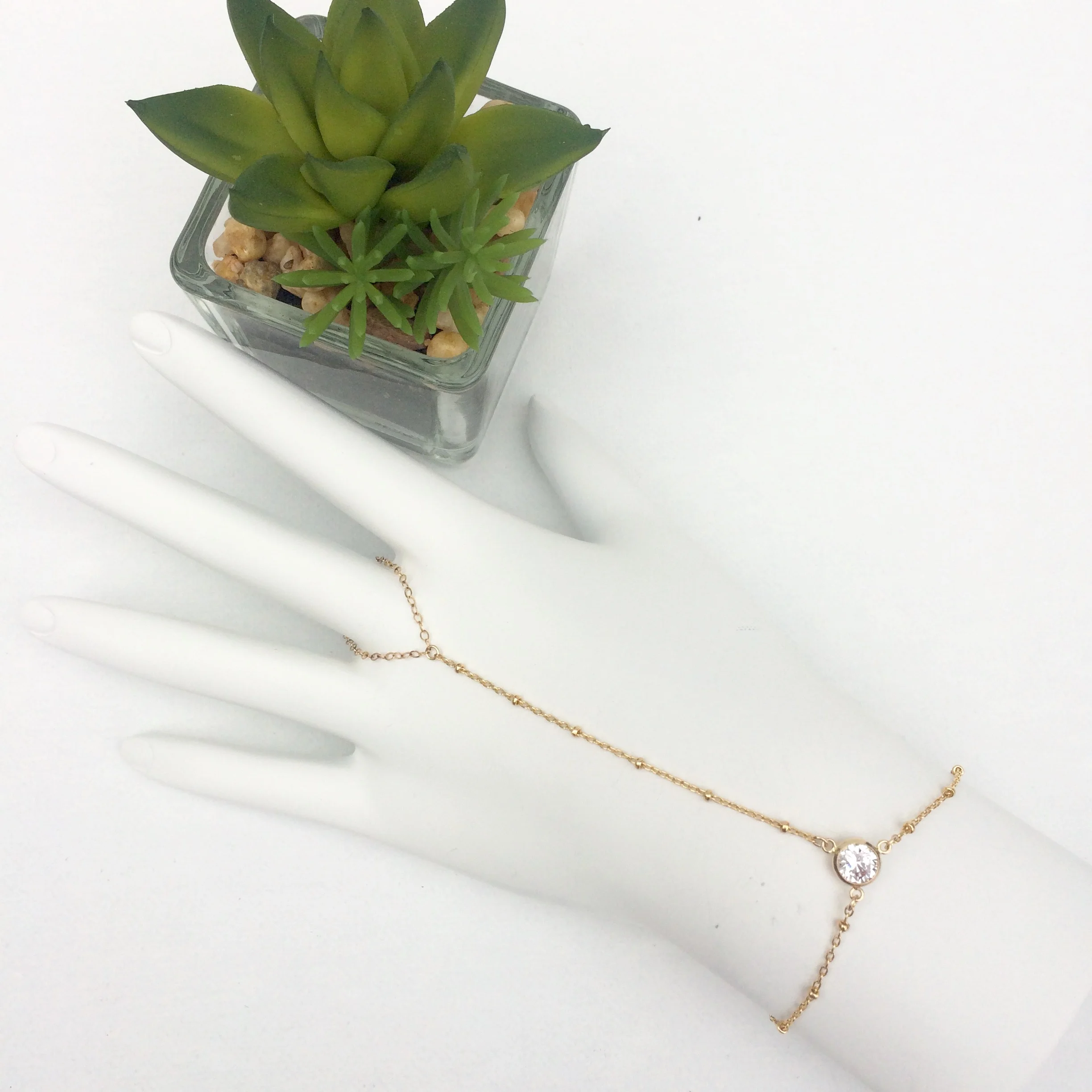 handchaincz.jpg