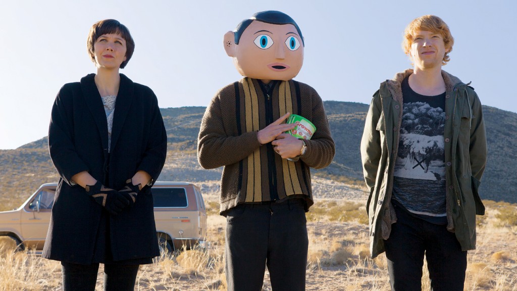 Maggie Gyllenhaal, Michael Fassbender and Domhnall Gleeson in FRANK