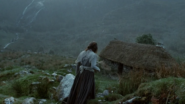 Photo 4 7_Kat_walks_home.jpg