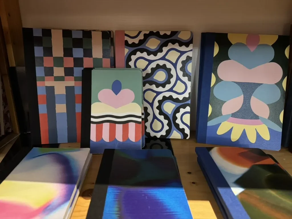 papiertiger-notizbuecher-bunt.webp