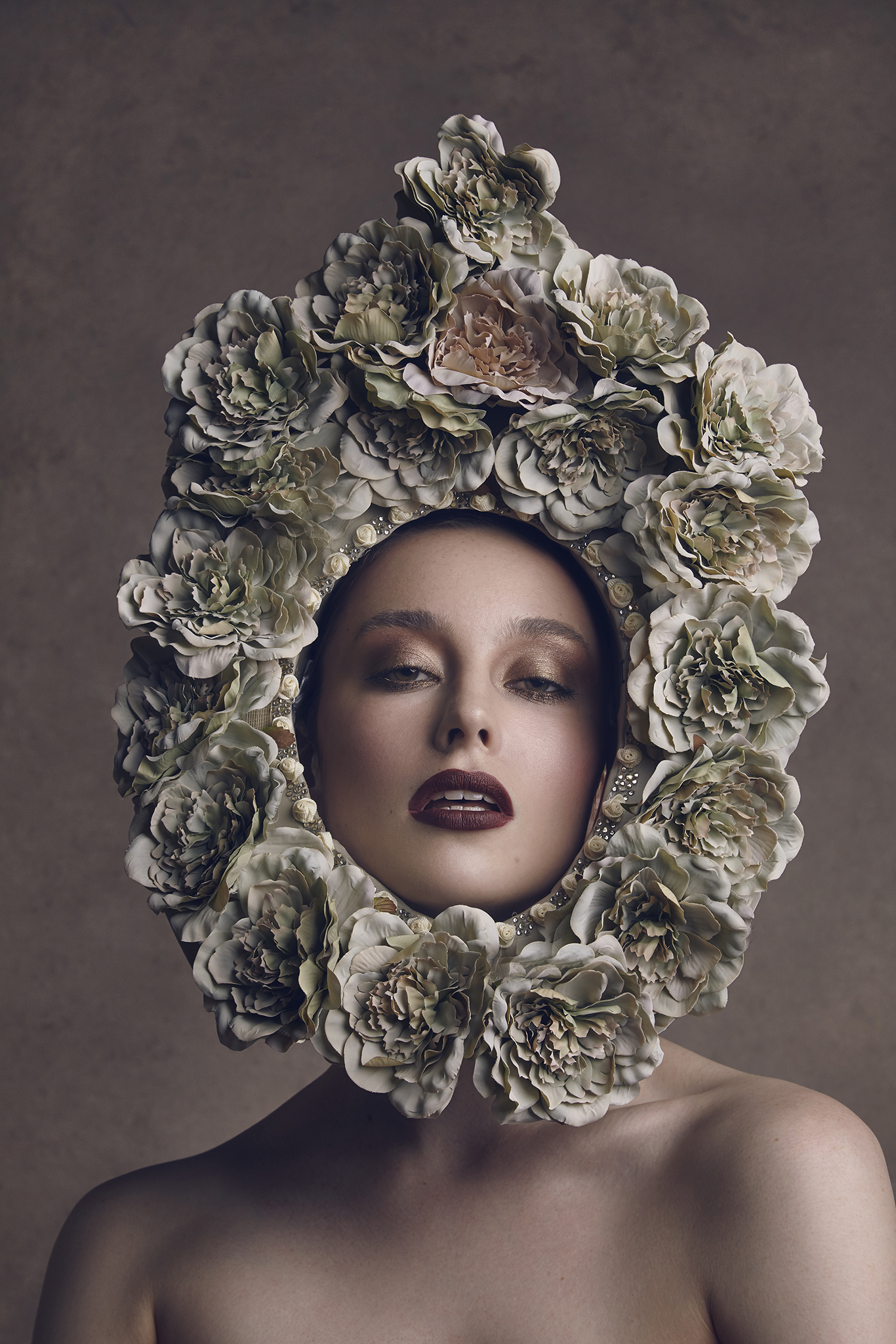 The-Flower-Book-by-Dana-Cole-floral-headpiece-model-fashion-photography-fine-art-photography-beauty-photo-floral-shoot-3.jpg