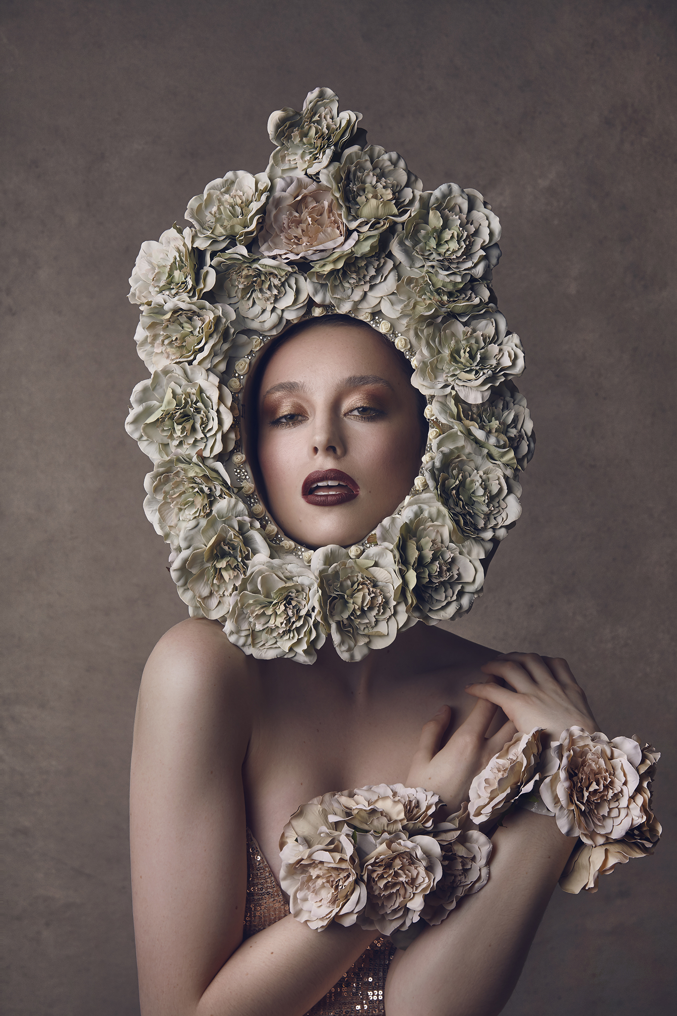 The-Flower-Book-by-Dana-Cole-floral-headpiece-model-fashion-photography-fine-art-photography-beauty-photo-floral-shoot-4.jpg