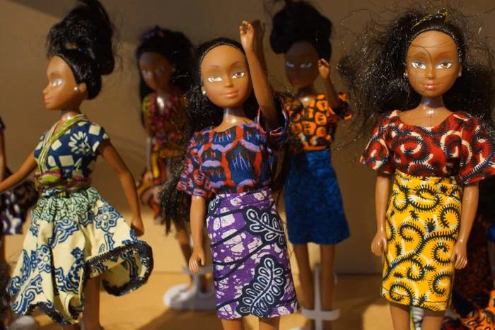 Queen of Africa Dolls Dressed in Nigerian Attires // Source: