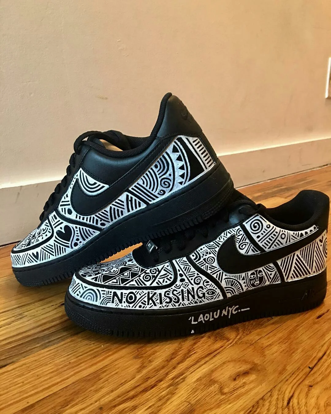 Laolu's work on a pair of Nike sneakers 