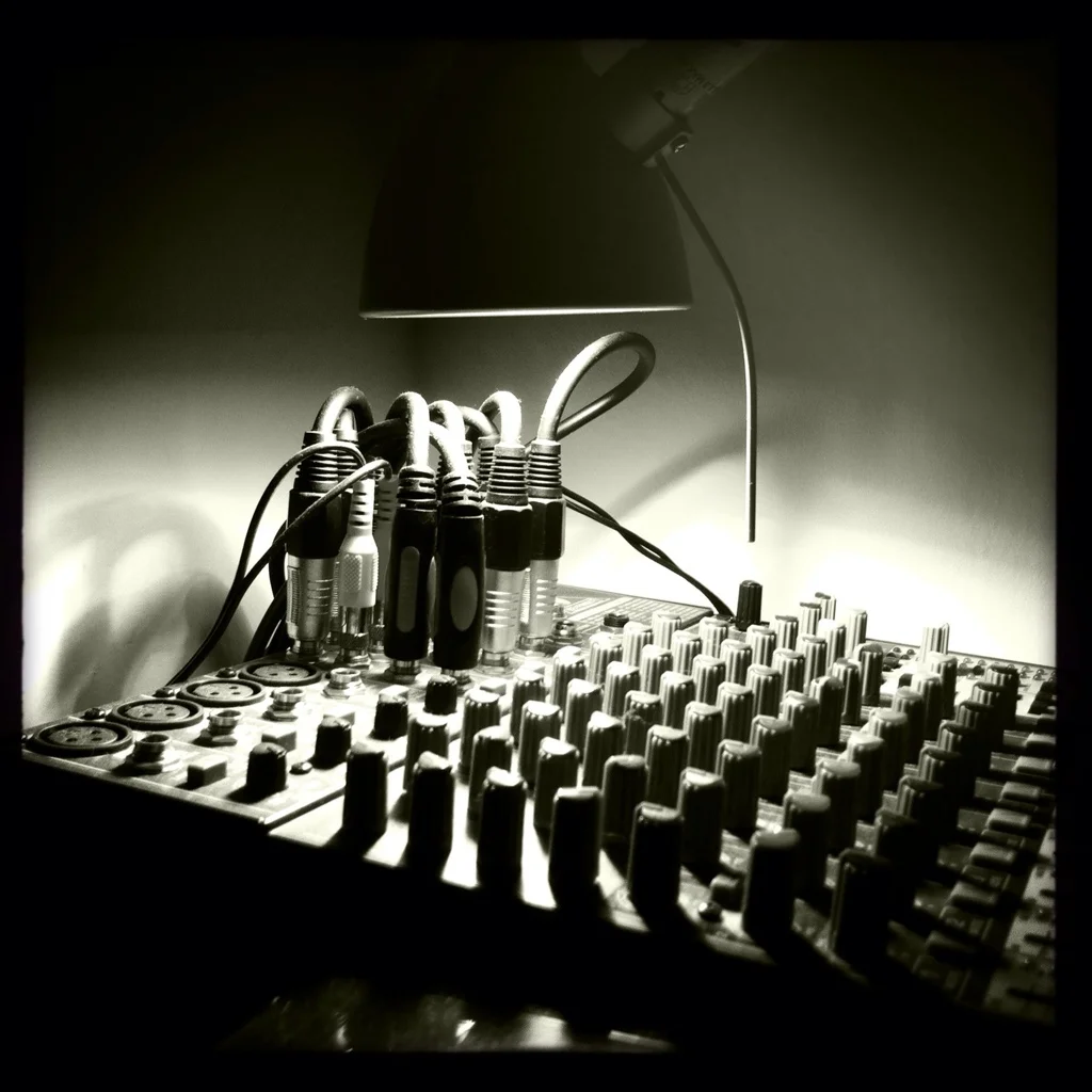 A music Mixer // Photo via djstayhome.com