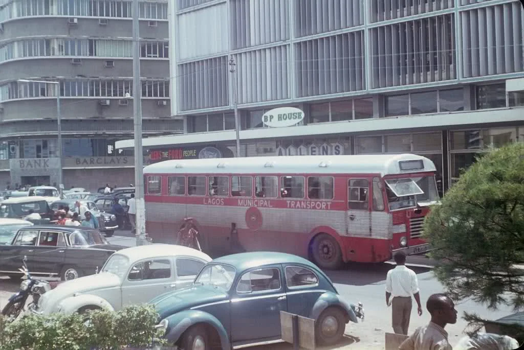 IN PHOTO: BARCLAYS BANK