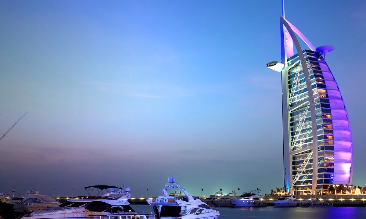 via visitdubai