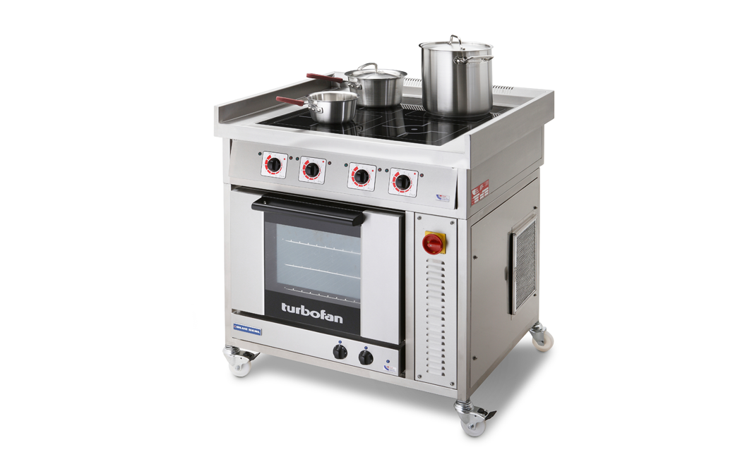 commercial-induction-range-with-oven-with-pans.png