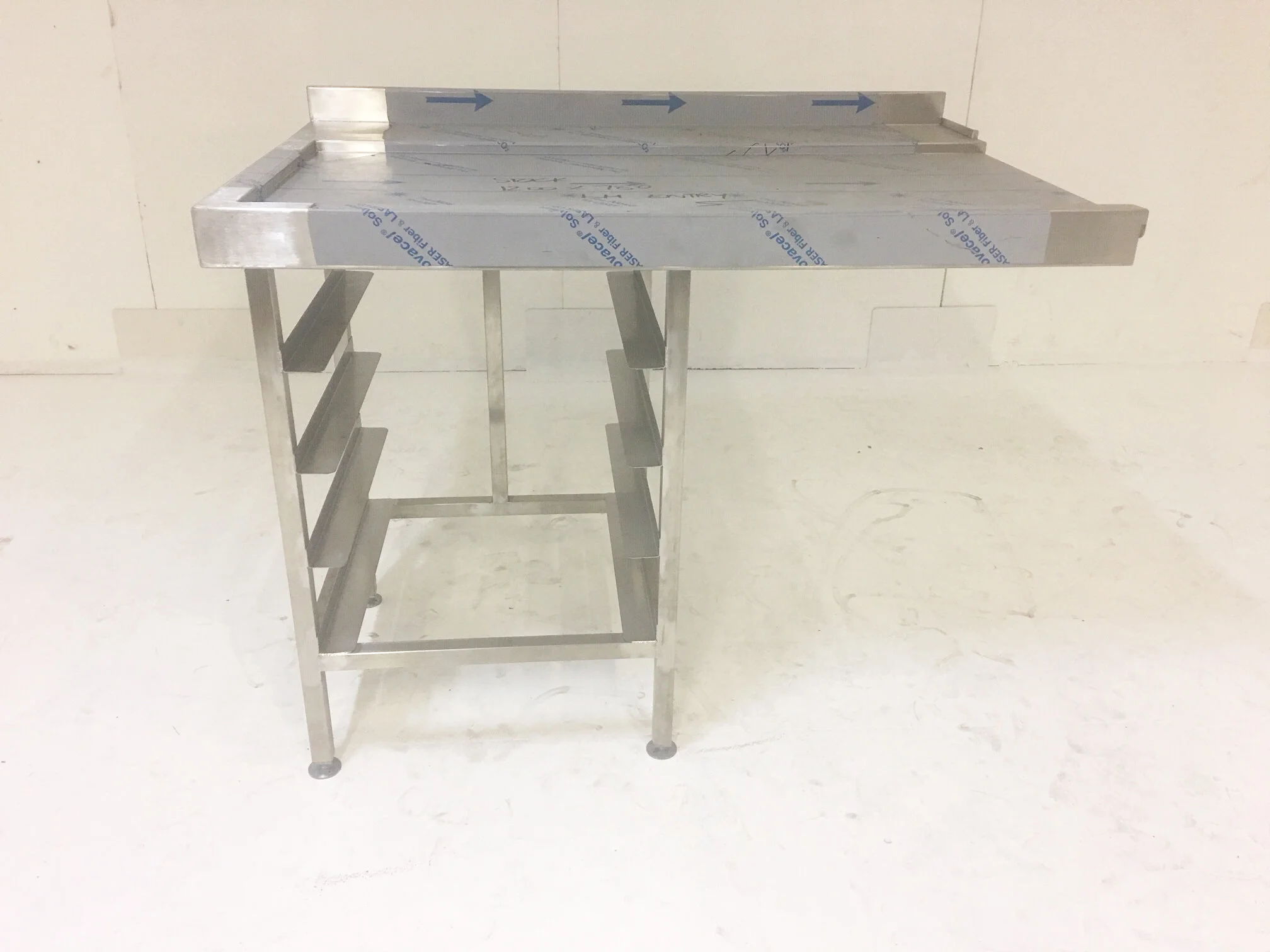 LH Dishwash Outlet Tabling - Target (129)