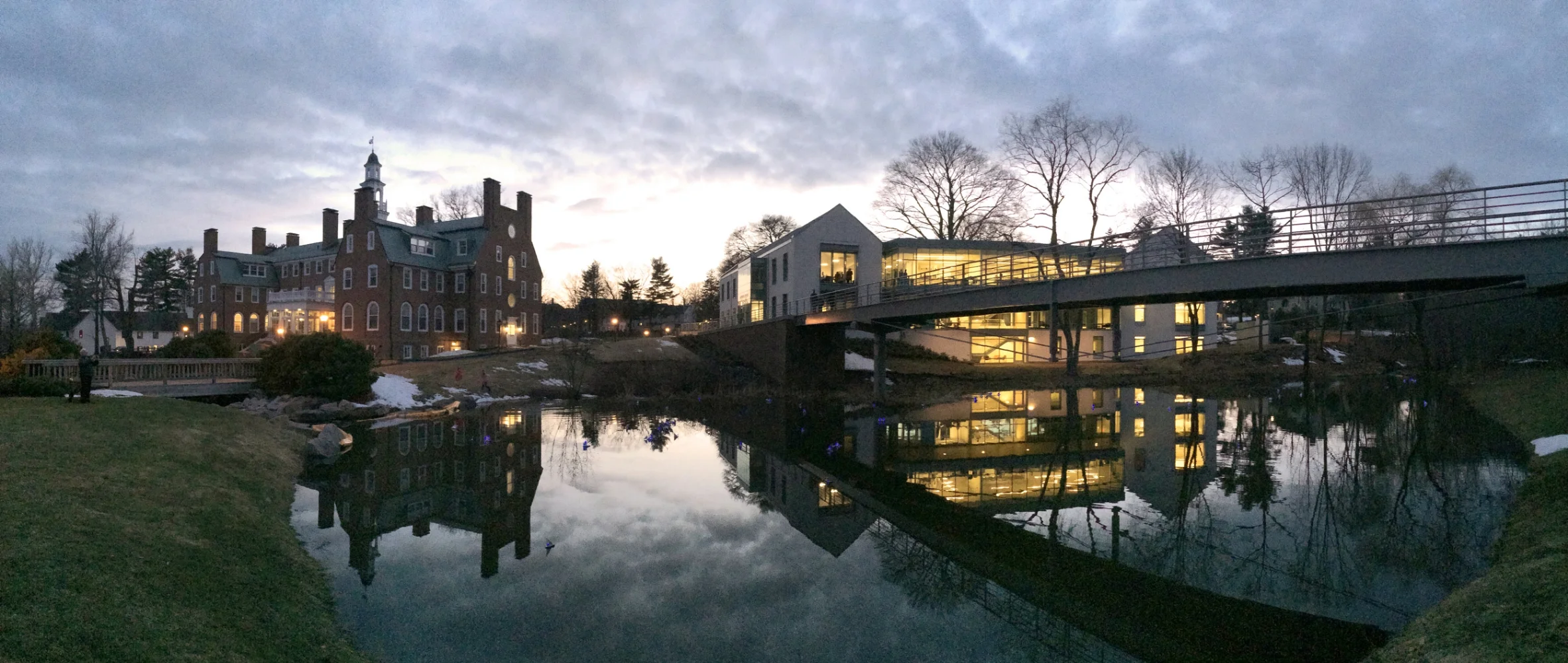 Lanphier Center - Pelli Clarke Pelli Architects