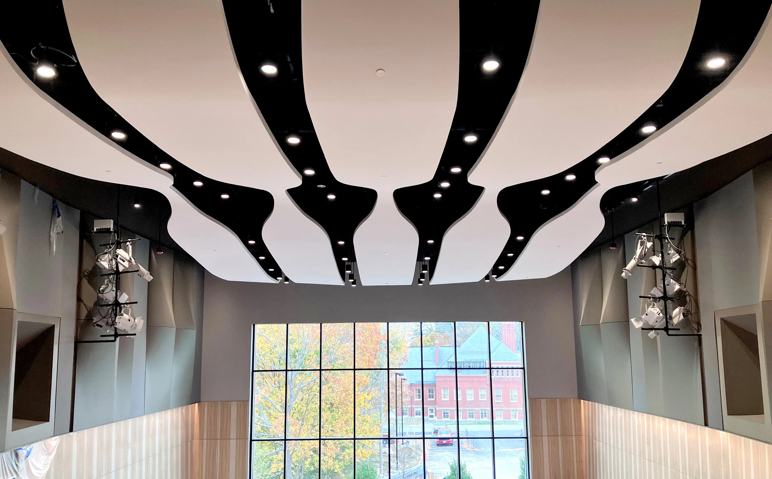 hall 1.jpg