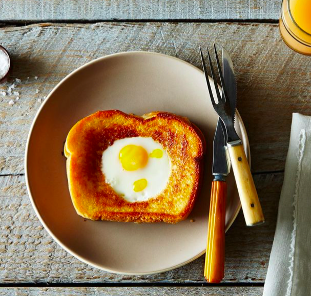 Grilled Cheese Egg in a Hole