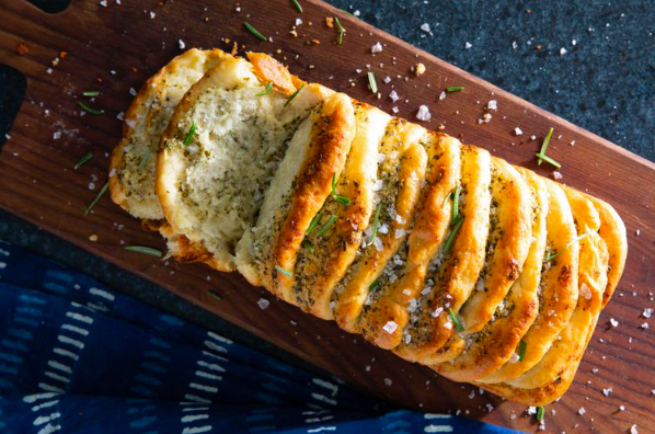 Pull-Apart Rosemary Garlic Bread