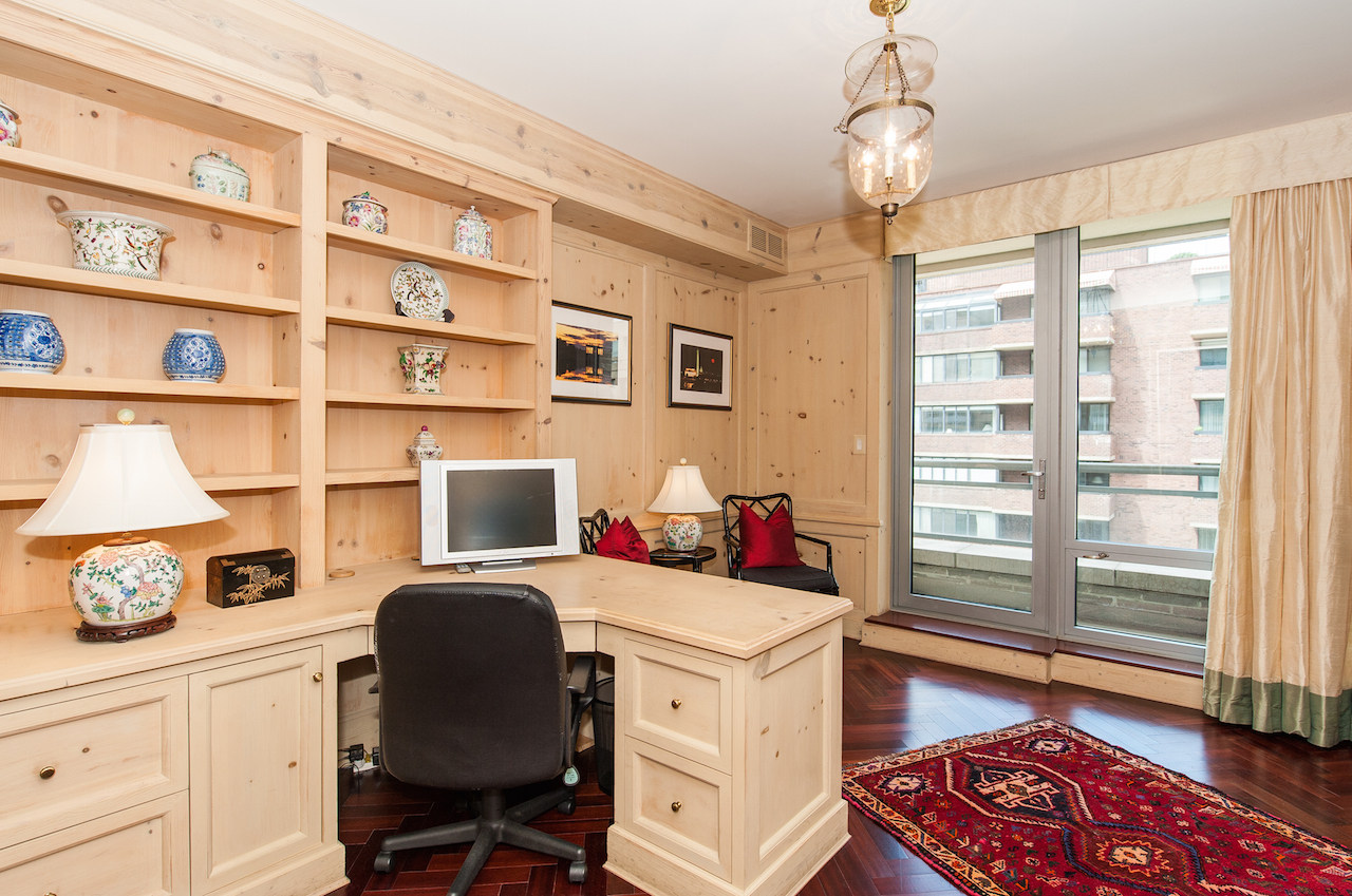 Den with Balcony